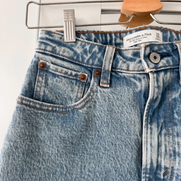 Abercrombie Curve Love High Rise 90s Relaxed Jean Medium Marble - Picture 4 of 6